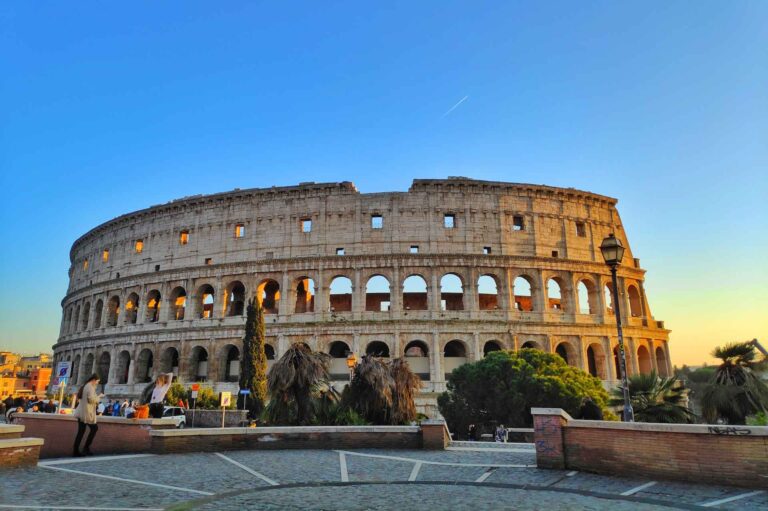 white-big-circular-building-colosseum in rome- around the world top 5